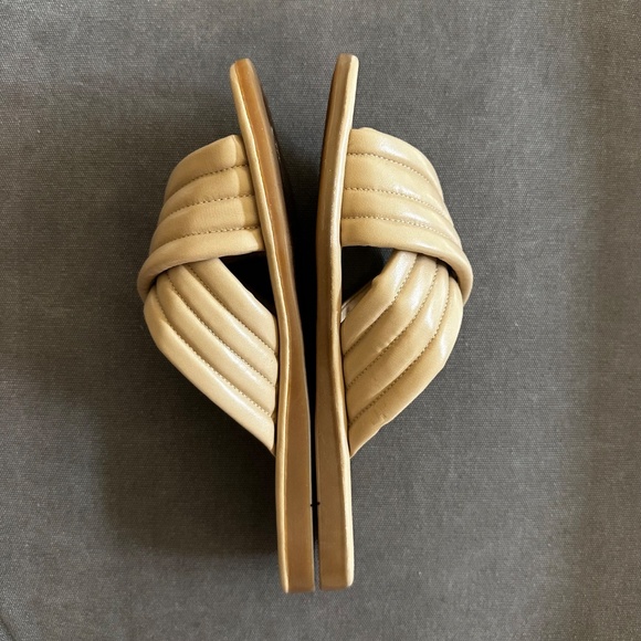 Seychelles Leather Crossband Slide Sandals Word for Word Cream Leather Sz 7 NEW - Picture 5 of 6